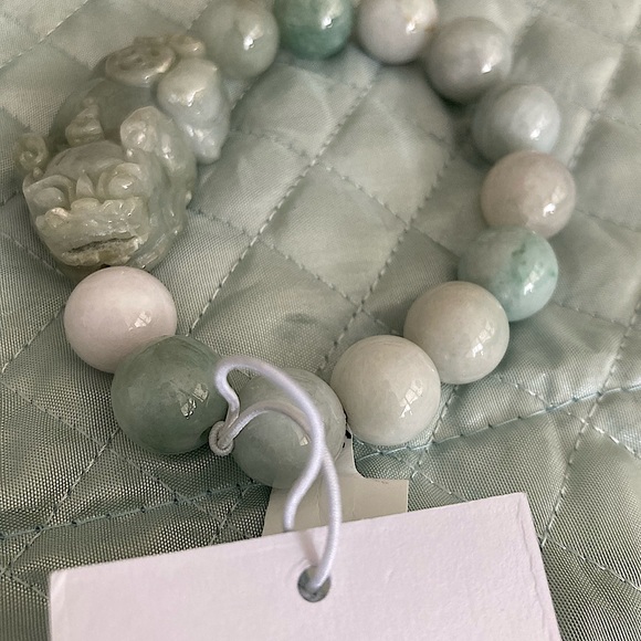 Genuine Jade carved dragon bead bracelet fits up to 7.5 in stretch strung - Picture 6 of 13